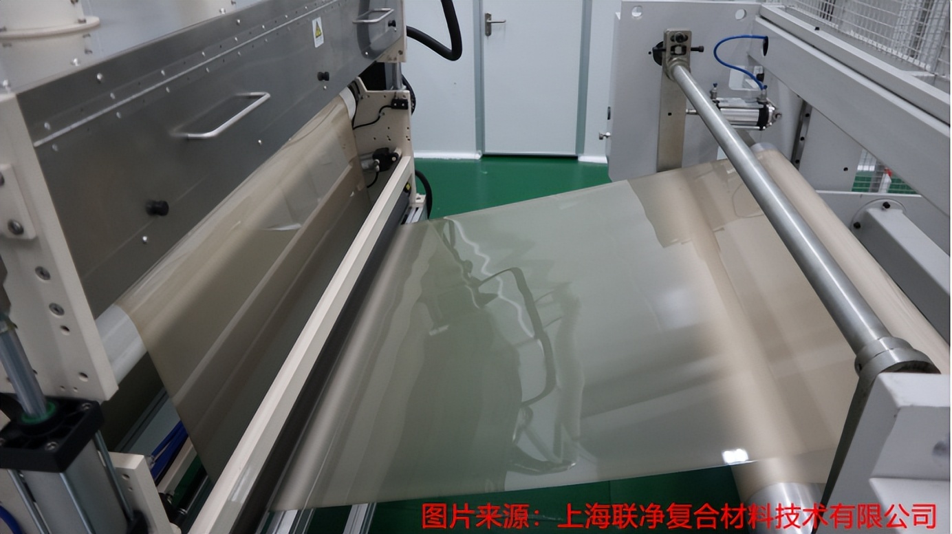 碳纖維熱塑性復(fù)合碳纖維熱塑性復(fù)合材料爆火！輕量化革命背后藏著哪些黑科技？